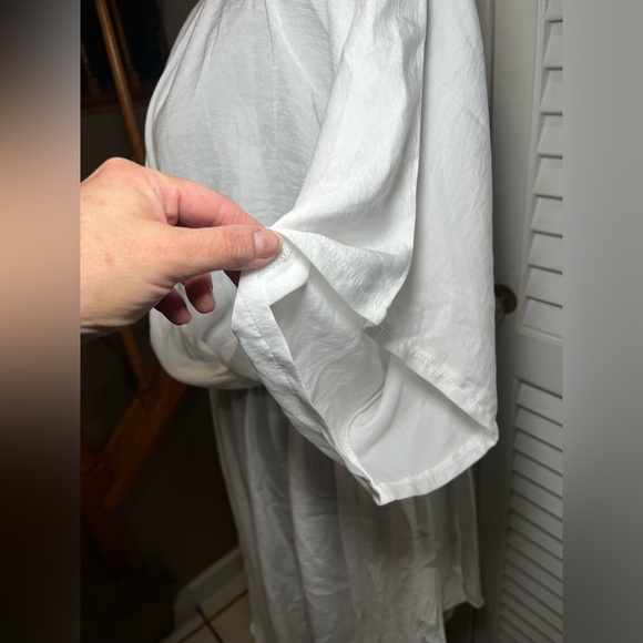 White Light Weight V Neck Swim Suit Cover/Dress - Picture 4 of 5